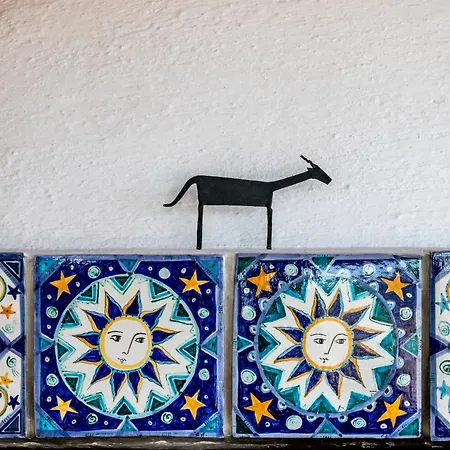 펜션 La Paloma - Mediterranean Charm & Sea Views *