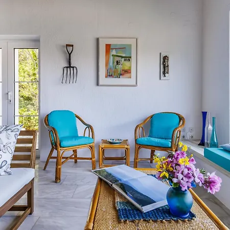 La Paloma - Mediterranean Charm & Sea Views 펜션