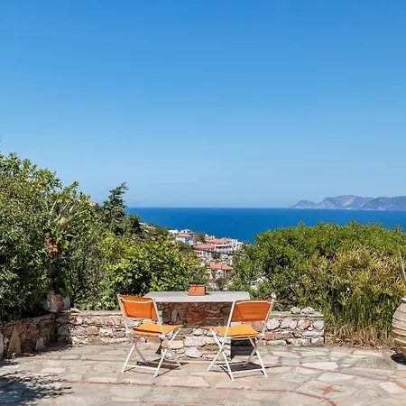 La Paloma - Mediterranean Charm & Sea Views Holiday home *